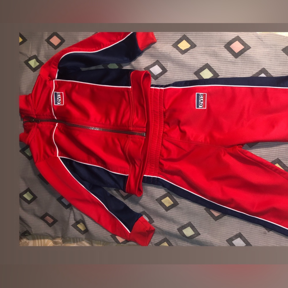 Baby clothes